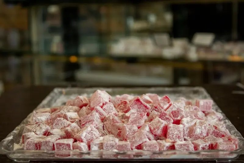 Pembe Meyveli Pudralı Lokum 1 Kg